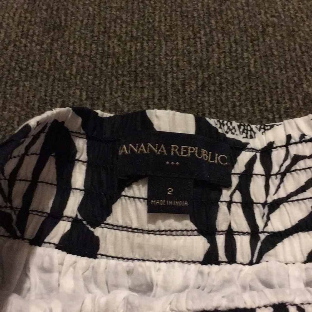Skirt - Picture 2 of 2